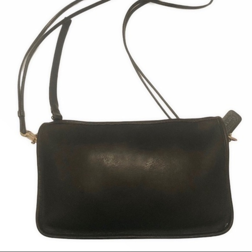 Coach vintage black glovetan leather crossbody bag